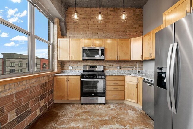 Building Photo - 901 N 3rd St