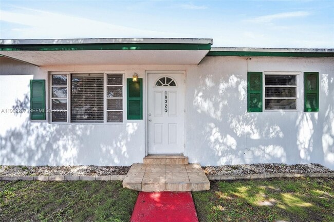 Building Photo - 10325 SW 149th Terrace