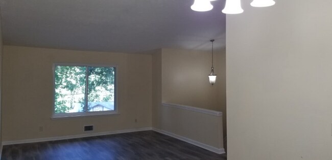 Foto del edificio - 1510 Country Downs Dr