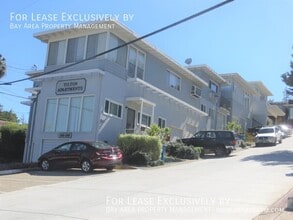 Building Photo - 286 Elm St