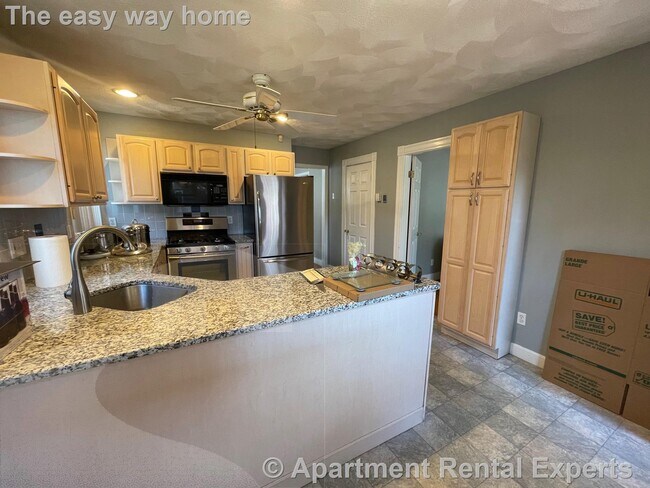 Building Photo - 112 Boston Ave