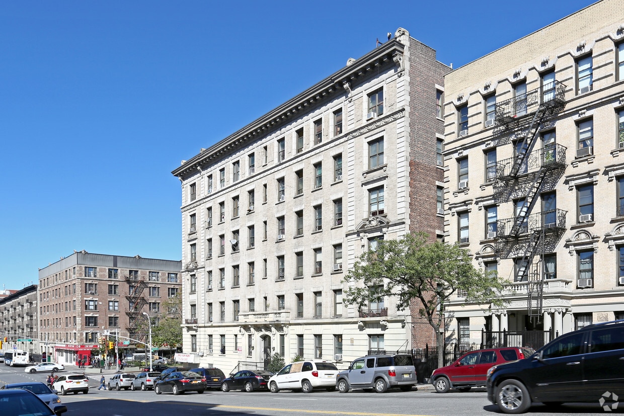 Building Photo - 3340-3346 Broadway