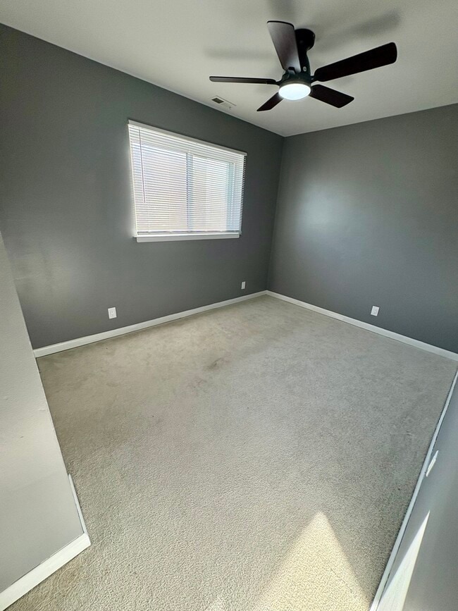 Building Photo - 2350 Carnation Dr