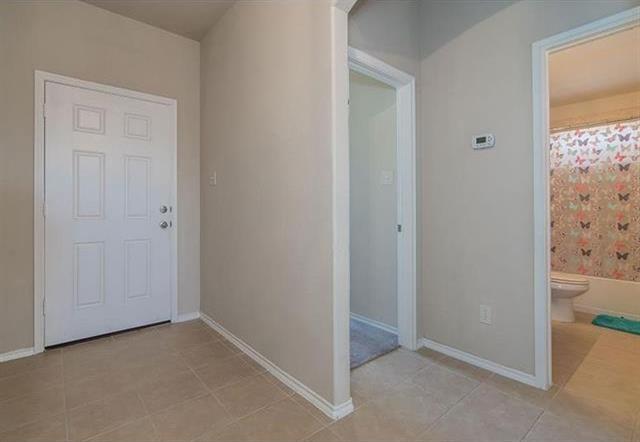 Foto del edificio - 1826 Fairbanks Dr