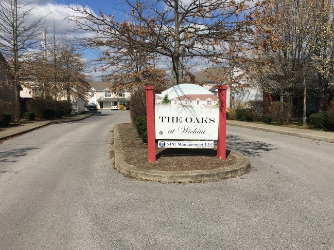 Building Photo - Oaks of Wichita Apartments