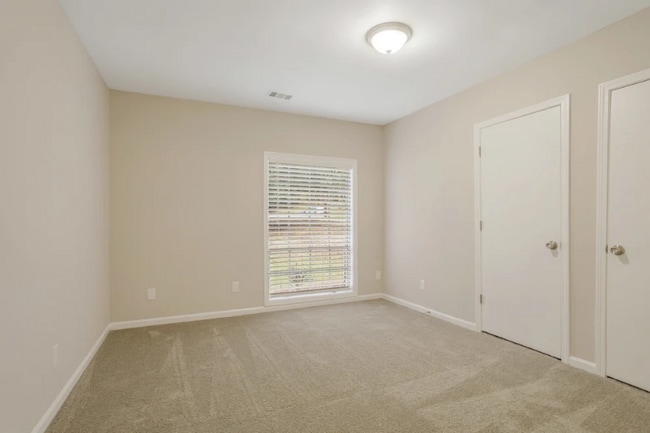 Foto del edificio - 4164 Forest Ct