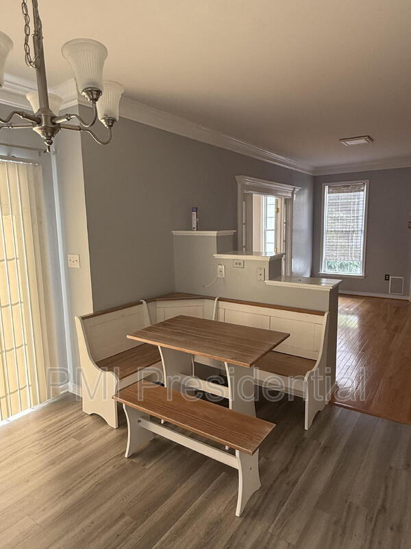 Foto del edificio - 15800 Hampton Summit Ln