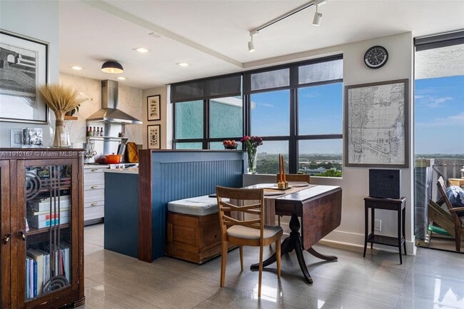 Foto del edificio - 780 NE 69th St