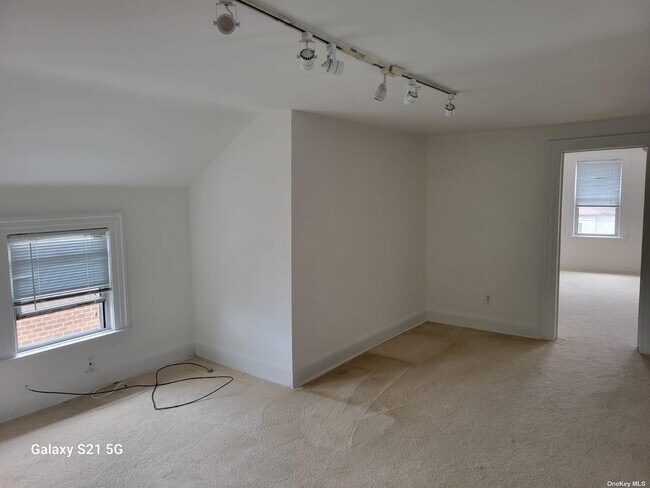Building Photo - 45-51-51 161st St