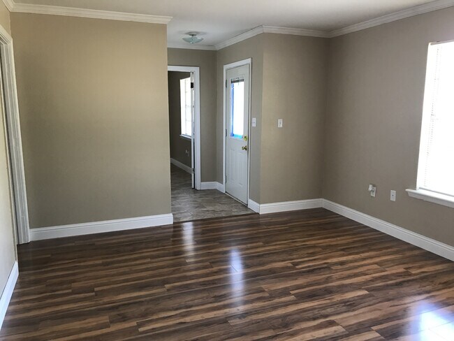 Building Photo - 5438 FL-4