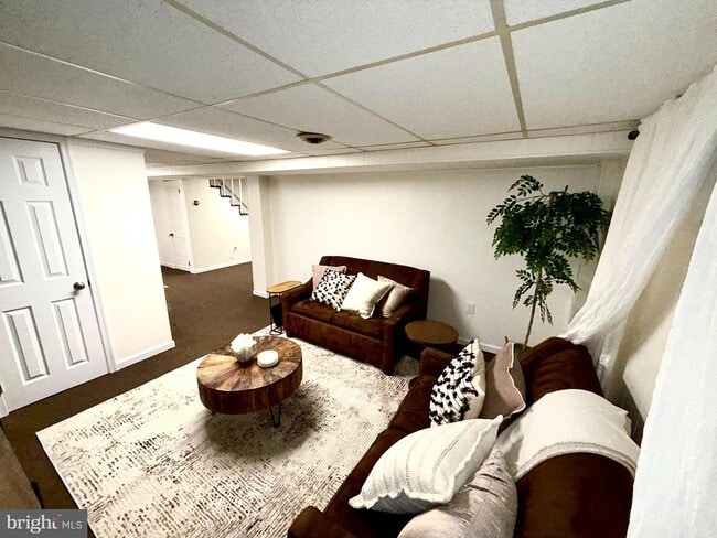 Foto del edificio - 6525 Kenova St