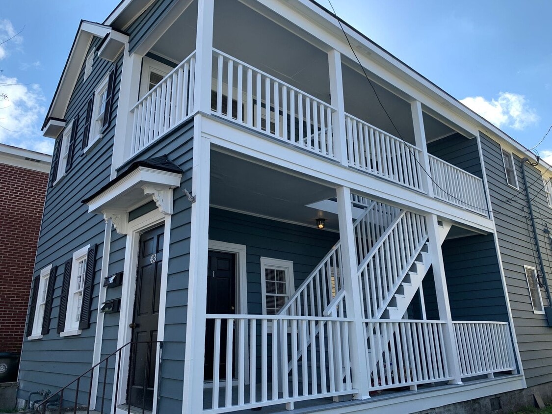 Primary Photo - Completely Renovated Downtown Property!