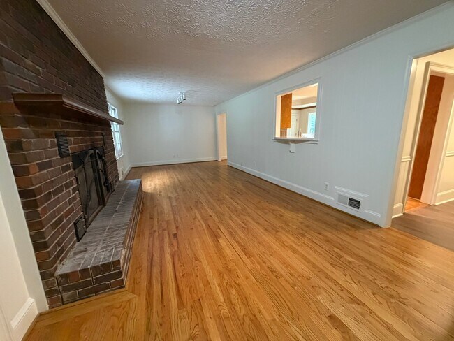 Foto del edificio - 3994 Hamilton Mill Rd
