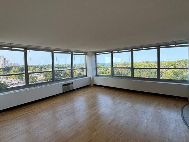 Foto del edificio - 3550 N Lake Shore Dr