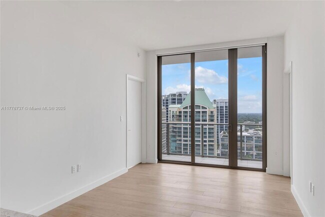 Photo - 2678 Tigertail Ave Apartment