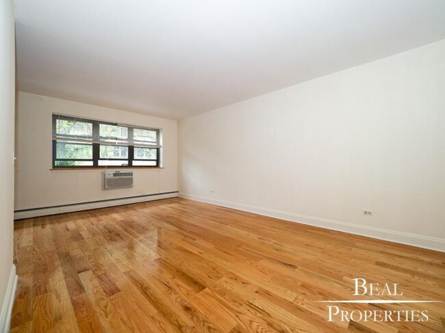Foto del edificio - 1 bedroom in CHICAGO IL 60657
