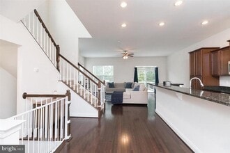 Building Photo - 223 Cobble Stone Dr