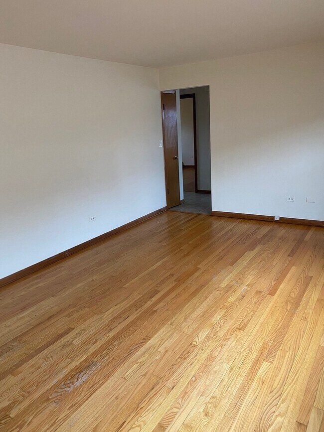 Building Photo - 2631 N 74th Ave