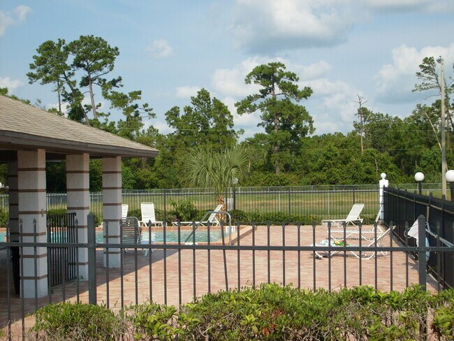Building Photo - Patio Home, Minutes Away From UCF, Technology Park, & the E/W Expressway