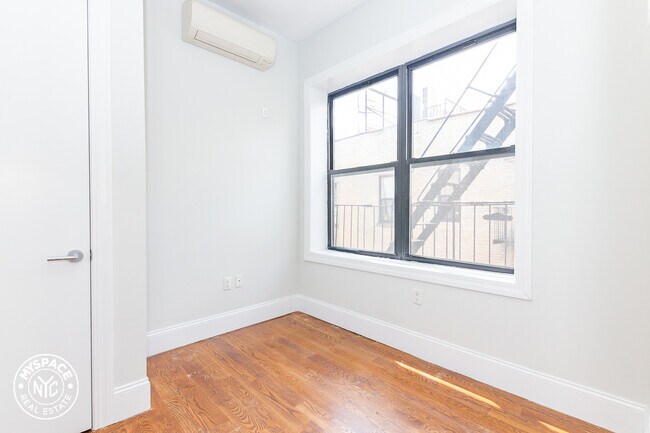 Building Photo - 16-55-55 Putnam Ave