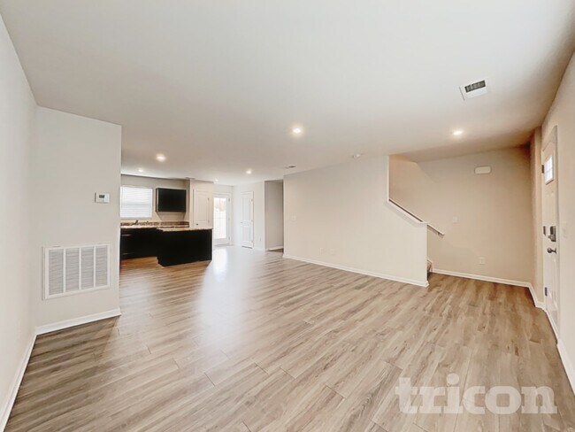 Foto del edificio - 467 Hobson Wy