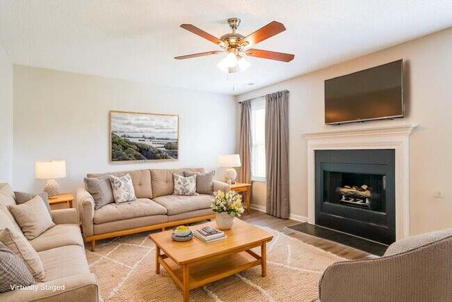 Foto del edificio - 5008 Marathon Ln