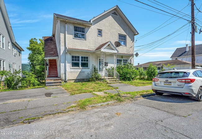 Building Photo - 958 Ridge Ave