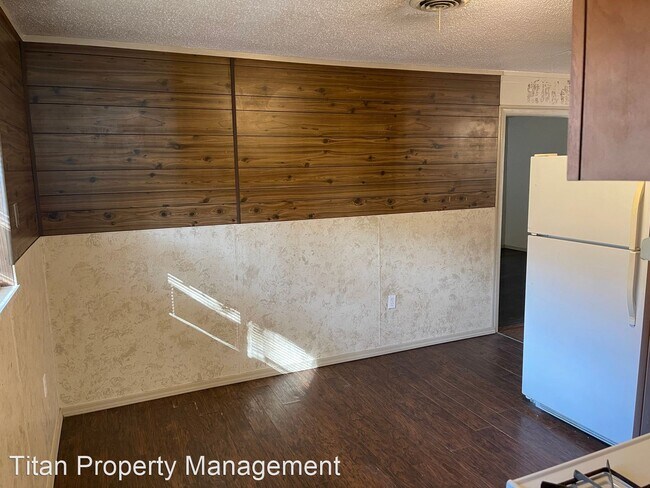 Foto del edificio - 3 br, 1 bath House - 806 DeSoto Place