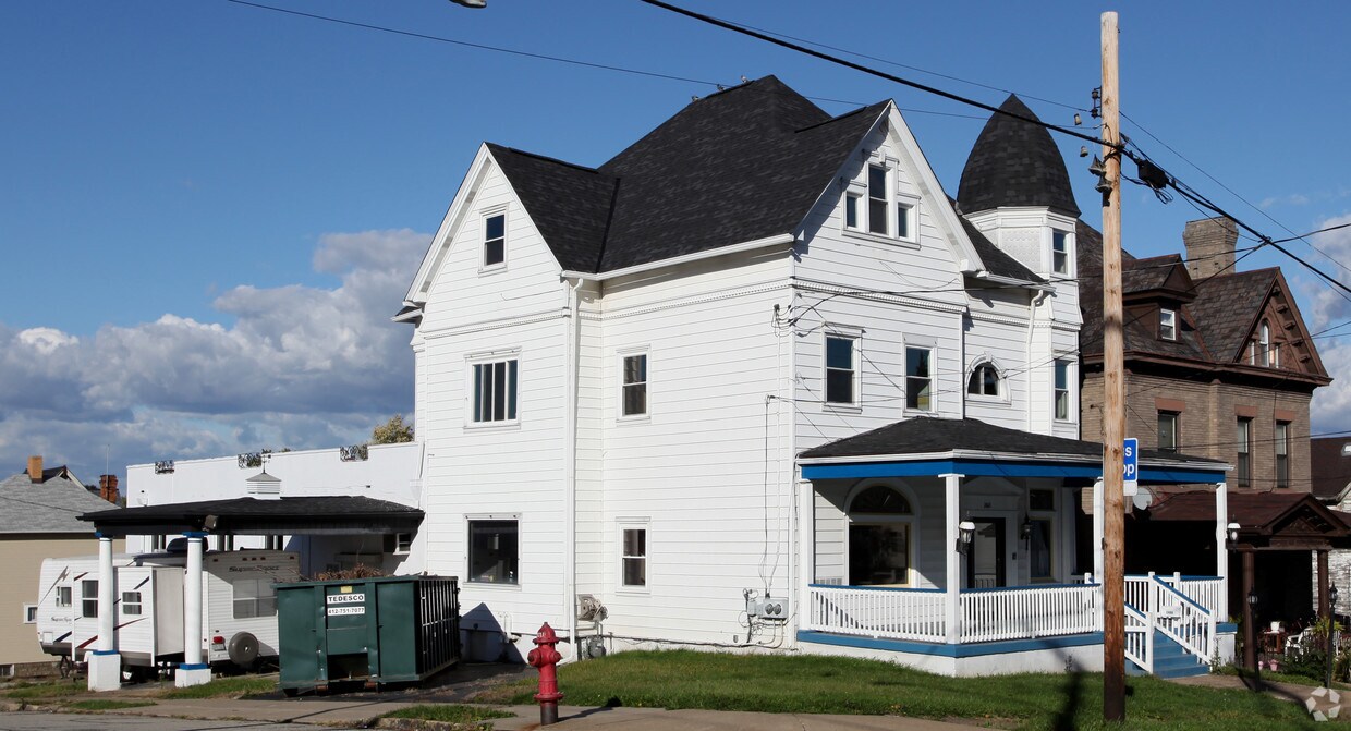 2403 Jenny Lind St, McKeesport, PA 15132 Apartments in McKeesport, PA