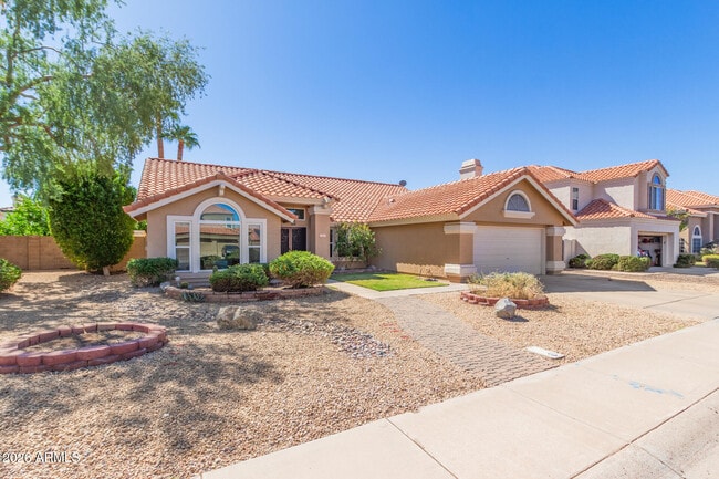Building Photo - 1551 W Ironwood Dr