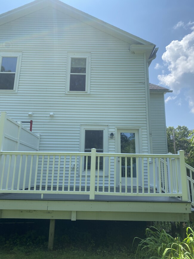 Building Photo - 166 W Gibson St