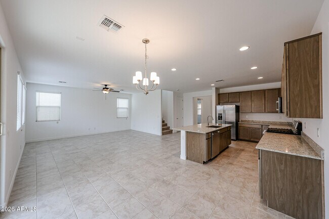 Building Photo - 14758 W Smoketree Dr
