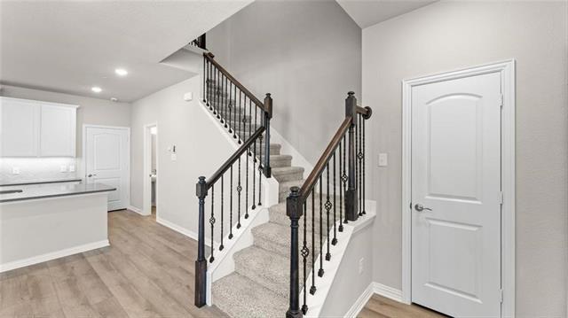 Building Photo - 3720 Paradise Way