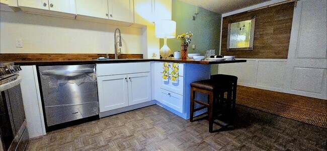 Foto del edificio - 3676 Lower Honoapiilani Rd