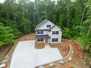Building Photo - 124 Fern Cir
