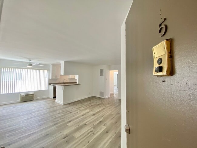Foto del edificio - 3532 Keystone Av