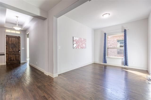 Foto del edificio - 2205 Granger Ln