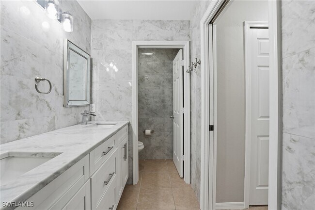 Foto del edificio - 4421 SW 14th Pl