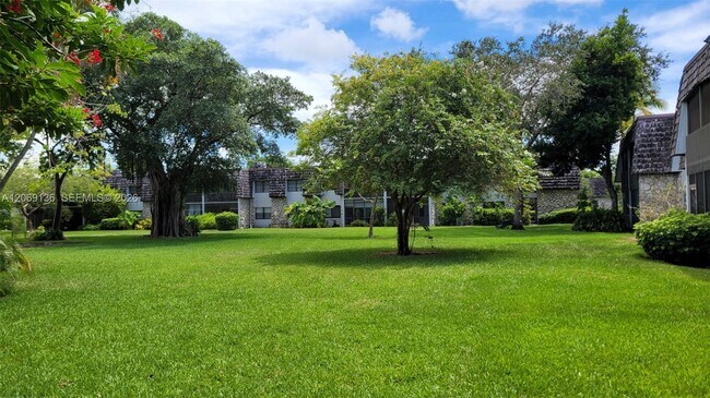 Building Photo - 3129 Oakland Shores Dr
