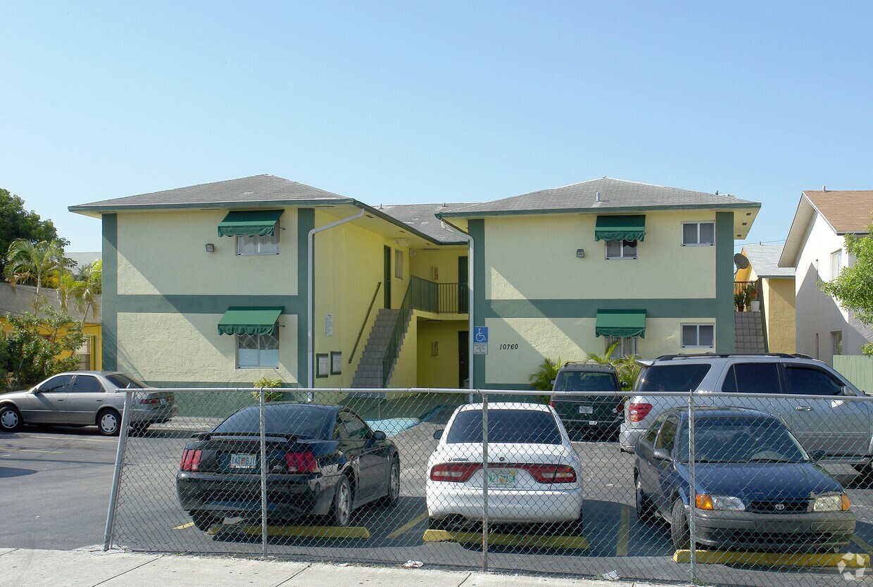 10760 SW 3rd St, Miami, FL 33174 10760 SW 3rd St Miami, FL