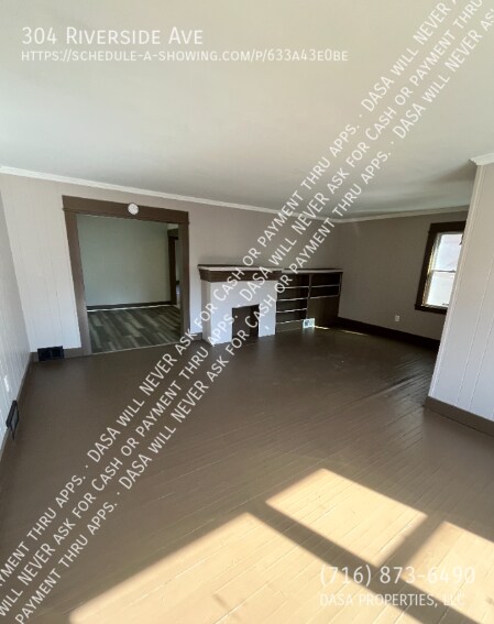 Foto del edificio - 304 Riverside - 3 Bed / 1 Bath