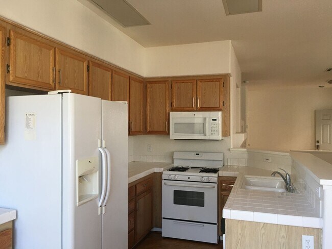 Building Photo - Cozy Townhome in Scripps Ranch!
