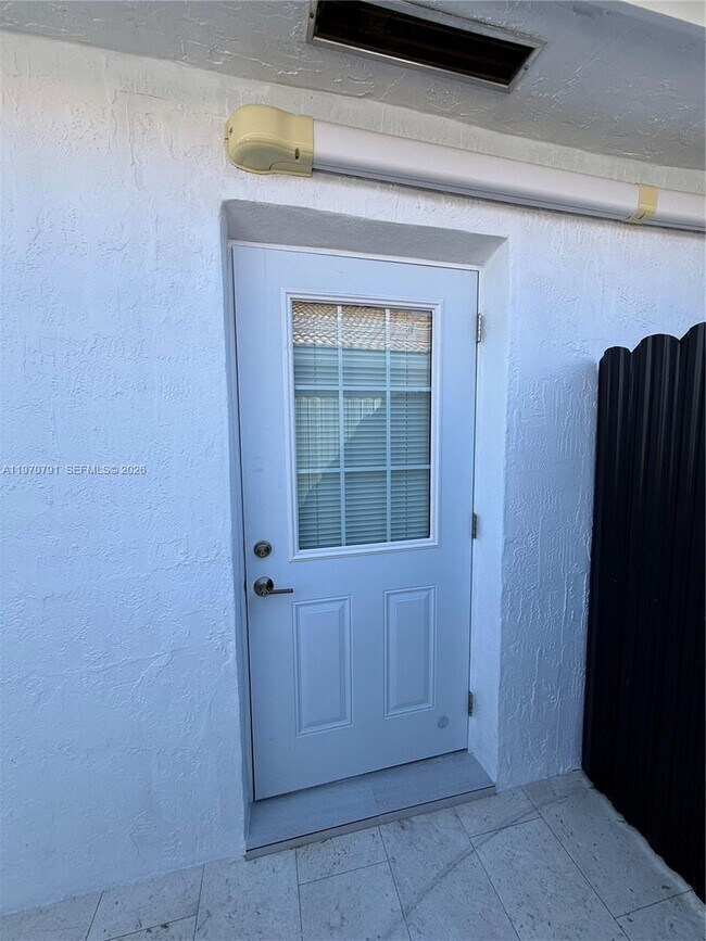 Building Photo - 15022 SW 30th St