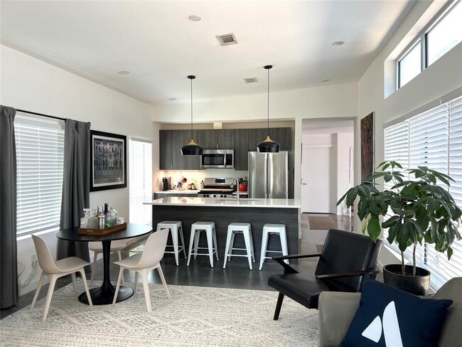 Foto del edificio - 1163 Perry Rd