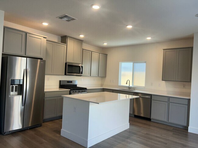 Foto del edificio - Beautiful  home in North West Reno