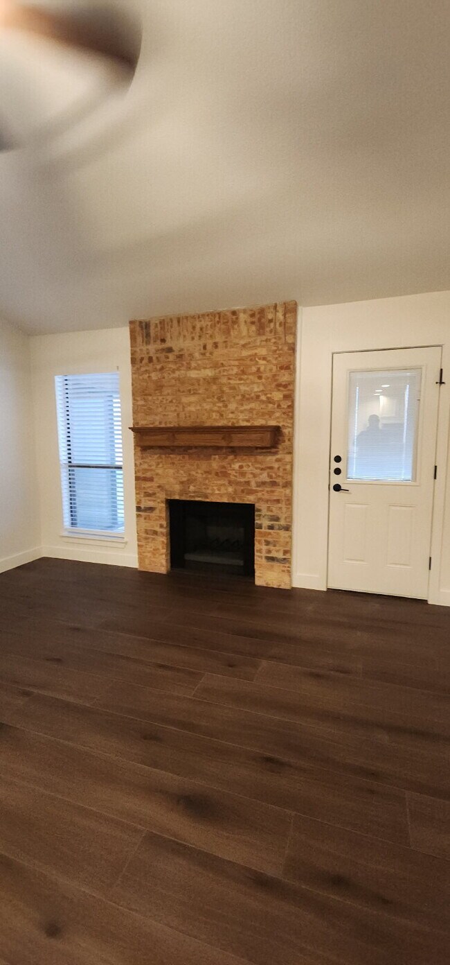 Foto del edificio - 1112 Concord Dr