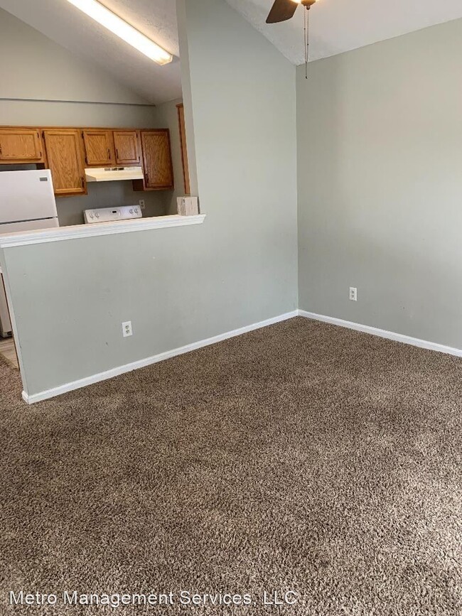 Building Photo - 3 br, 1 bath House - 2635 Portland Ave