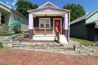 Building Photo - 415 N Thompson St