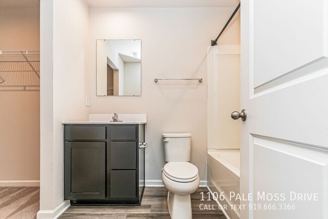 Building Photo - 1106 Pale Moss Dr