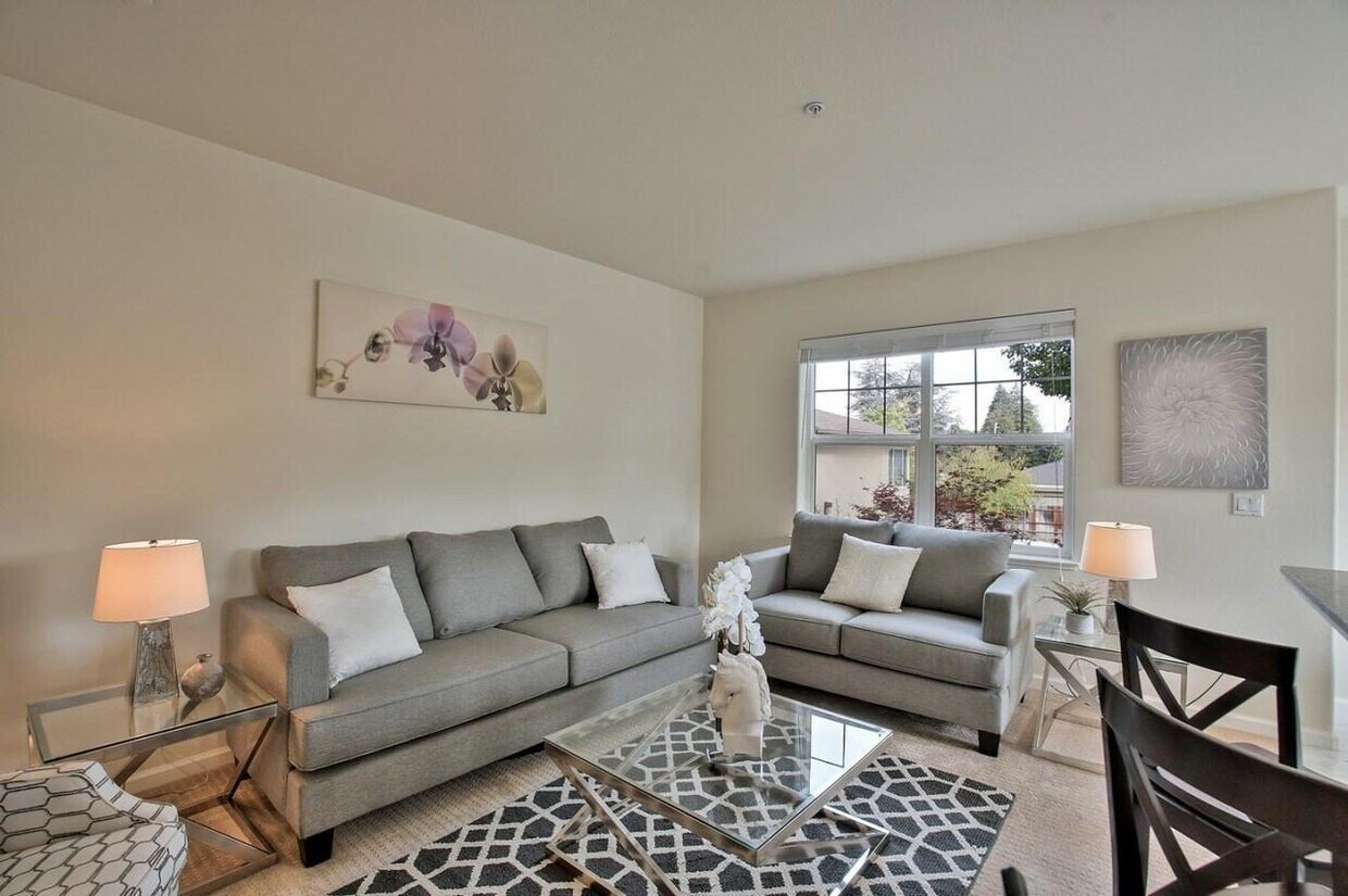 Foto principal - 453 E Okeefe St